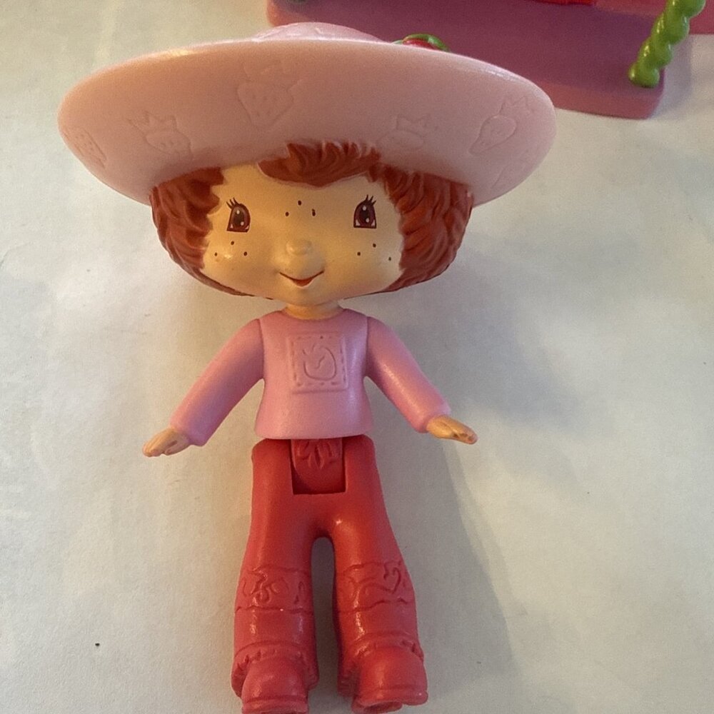 McDonald's Strawberry Shortcake Happy Meal Toy 3” Figure Replacement House Door - Picture 3 of 10